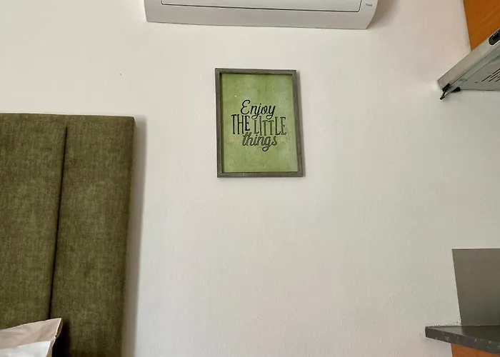 Little Place Назаре